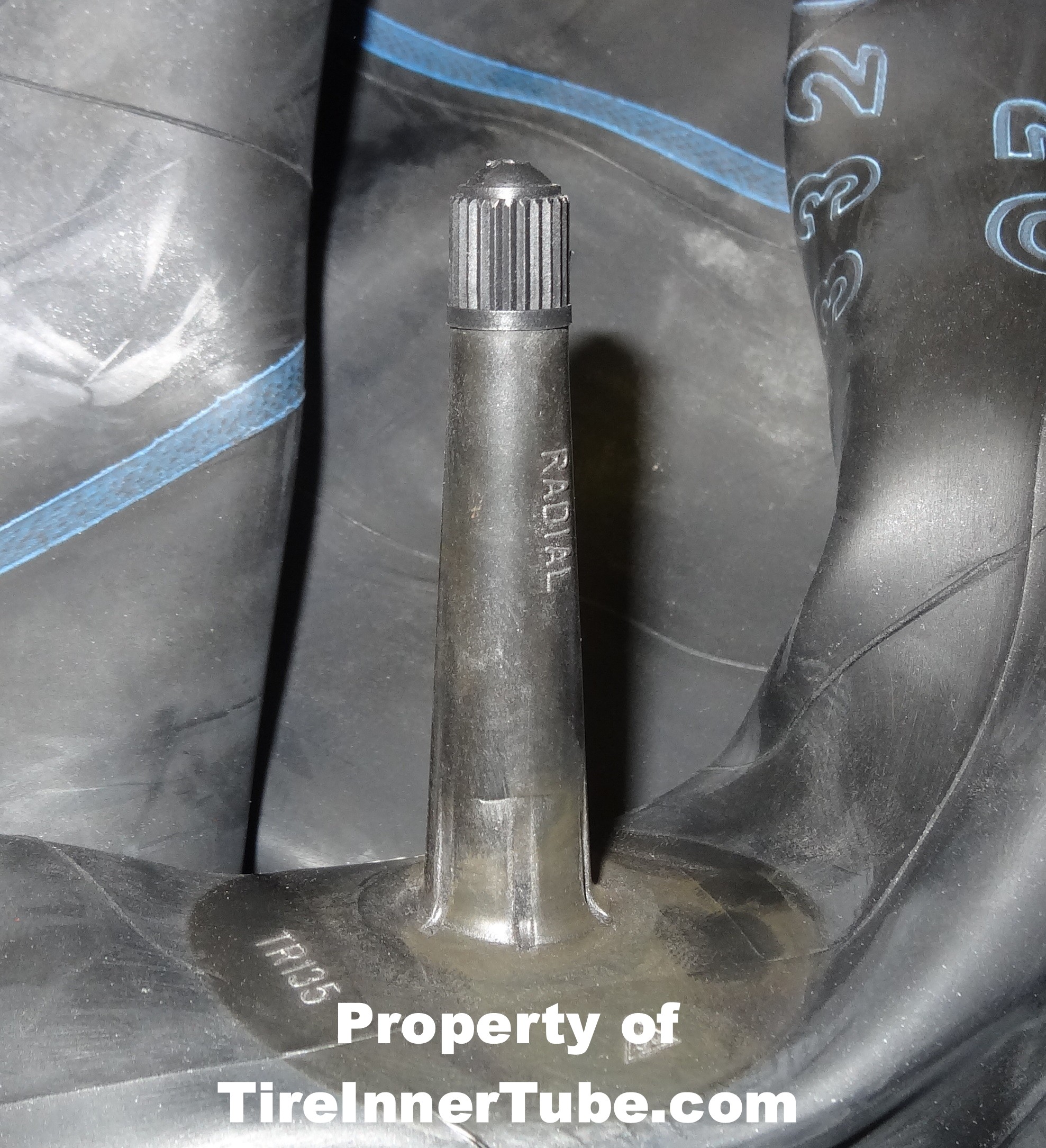 TR135 Valve Stem